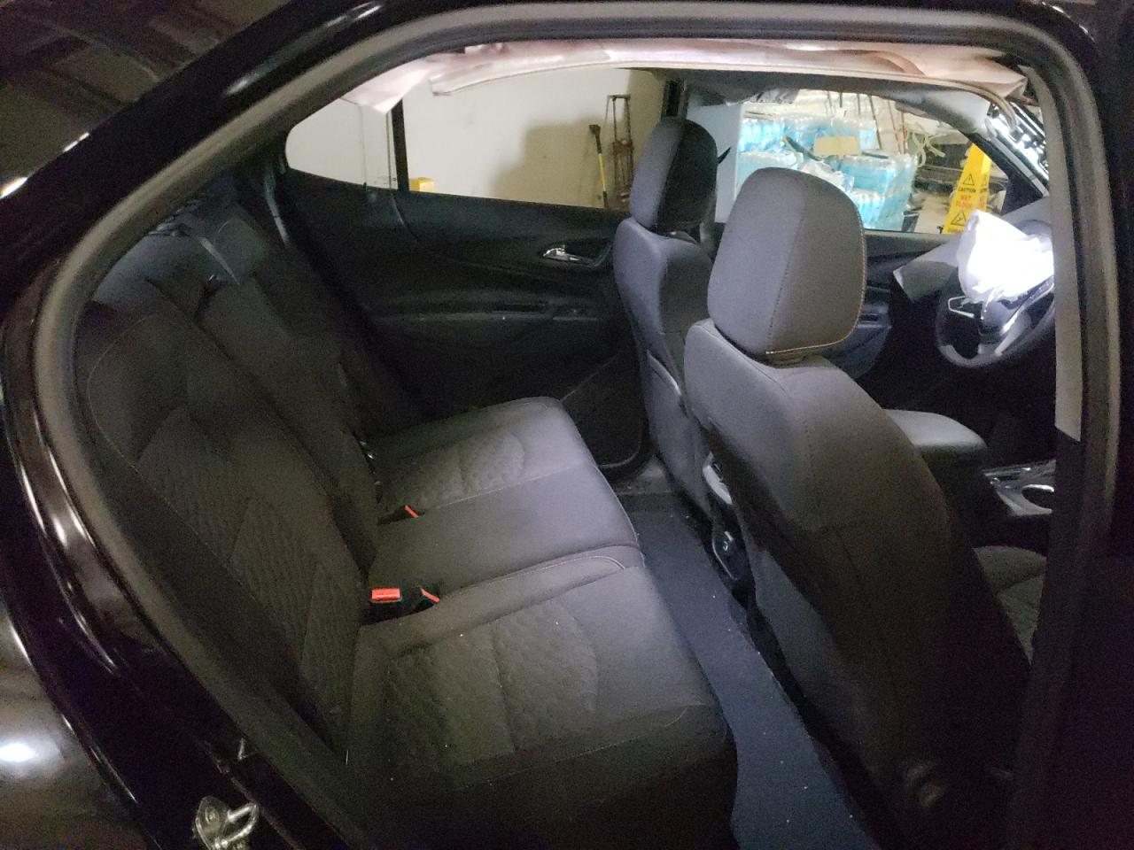 Photo 6 from auction – 2020 CHEVROLET EQUINOX LT with VIN 2GNAXJEV2L6115728