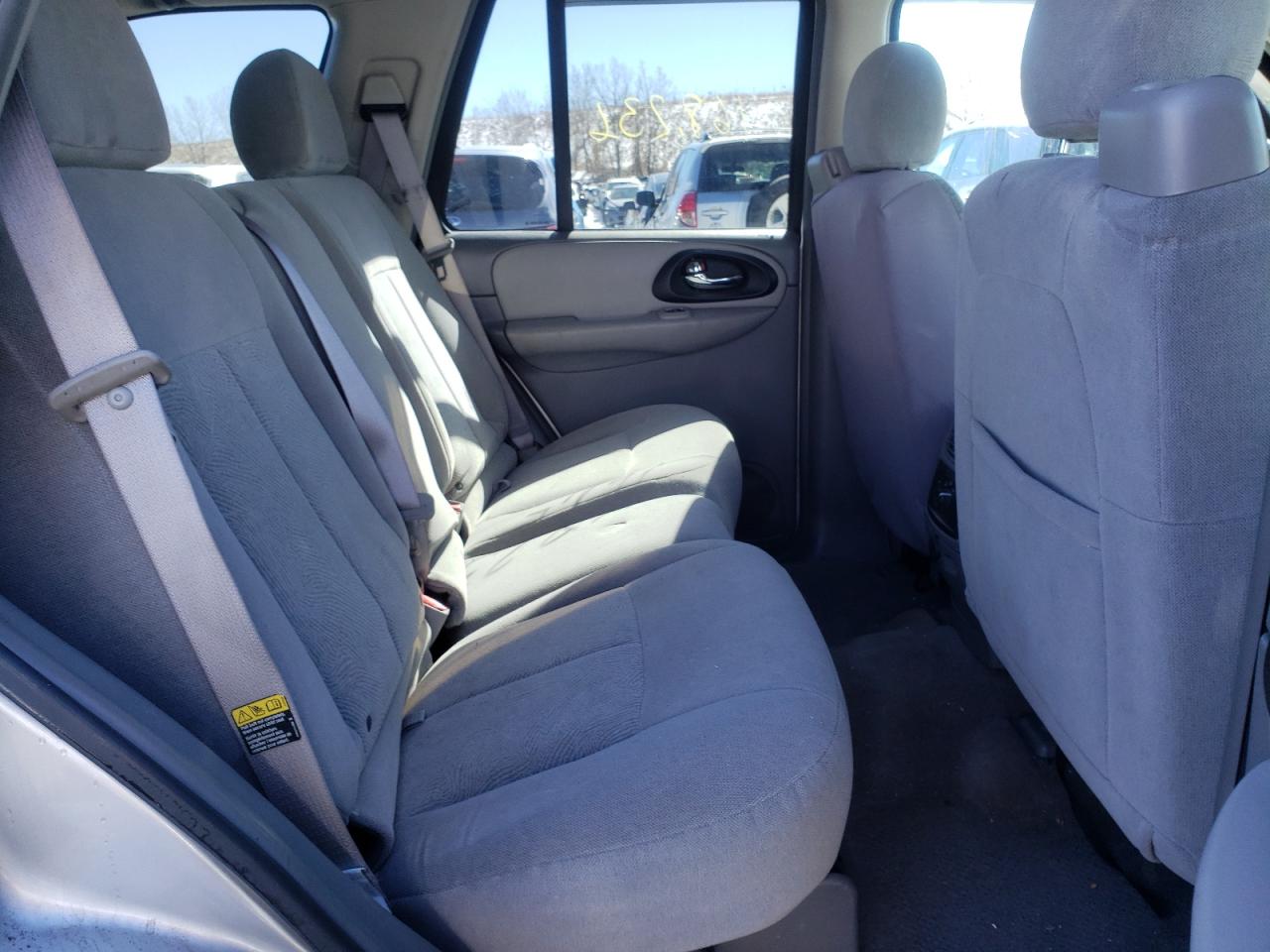 Photo 6 from auction – 2005 CHEVROLET TRAILBLAZE with VIN 1GNDT13S552300826