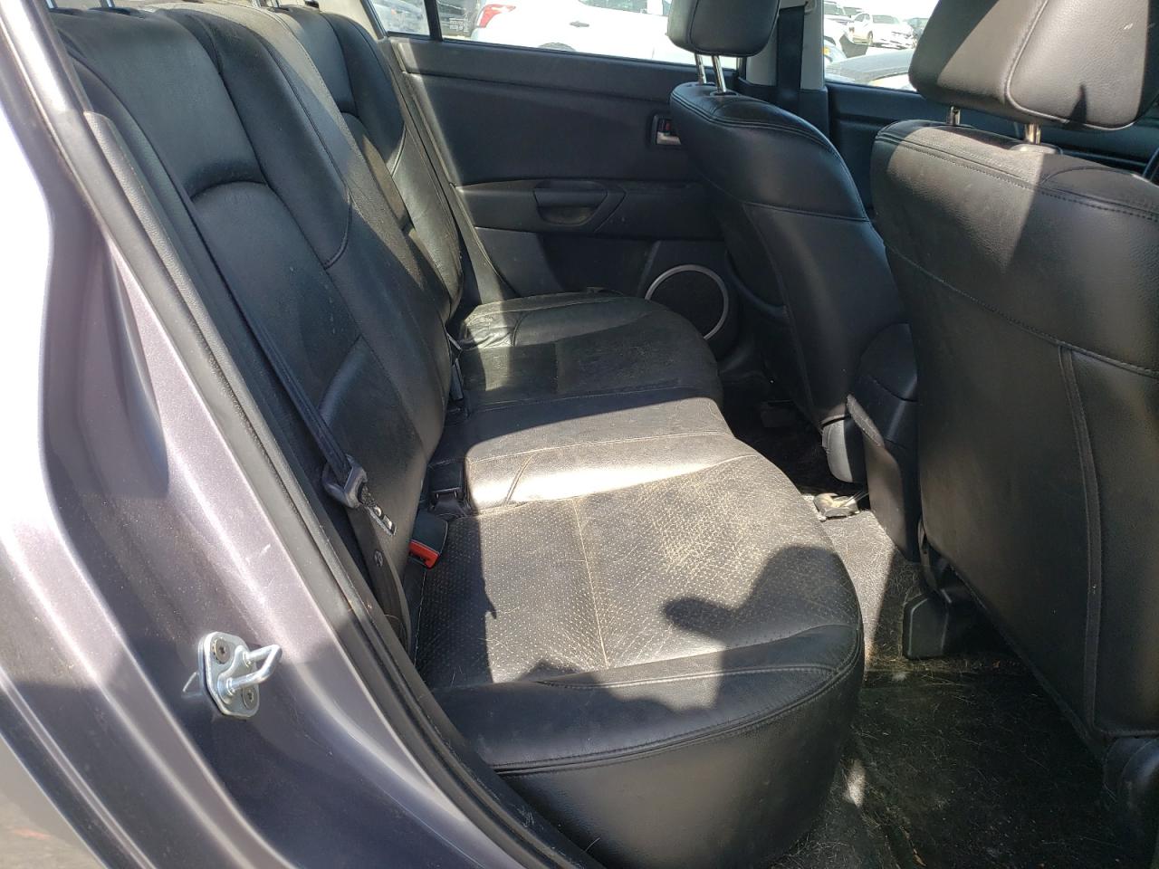 Photo 6 from auction – 2006 MAZDA 3 S with VIN JM1BK324761400614