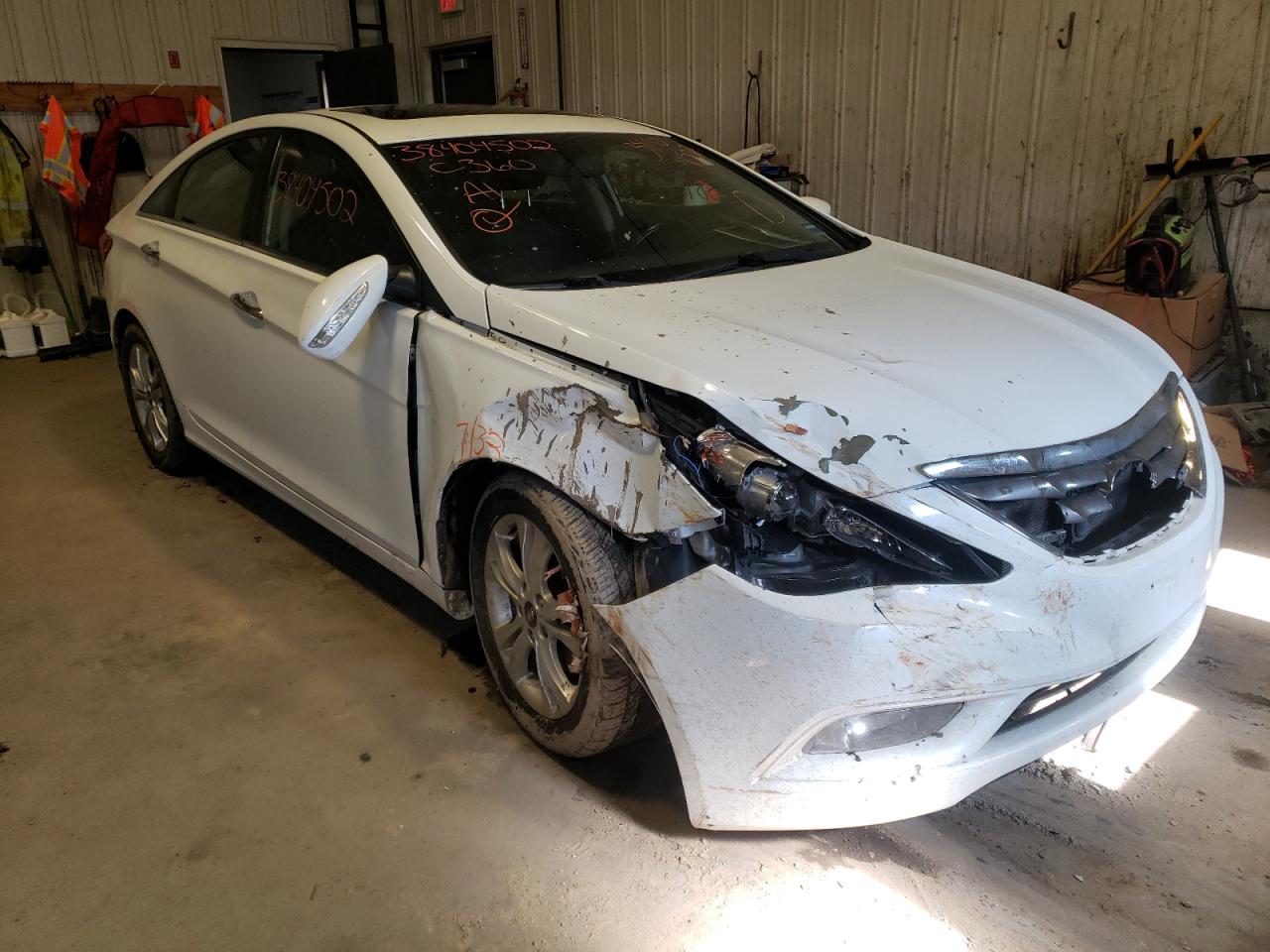 HYUNDAI SONATA SE 2011 with VIN 5NPEC4AC5BH005813 - Photo from auction