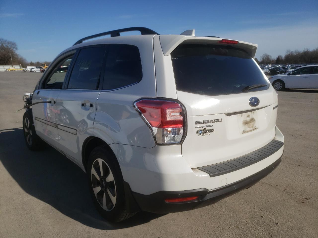 Photo 3 from auction – 2018 SUBARU FORESTER 2 with VIN JF2SJARC6JH593974