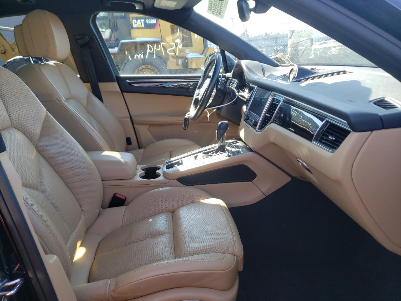 Photo 5 from auction – 2017 PORSCHE MACAN S with VIN WP1AB2A52HLB17320