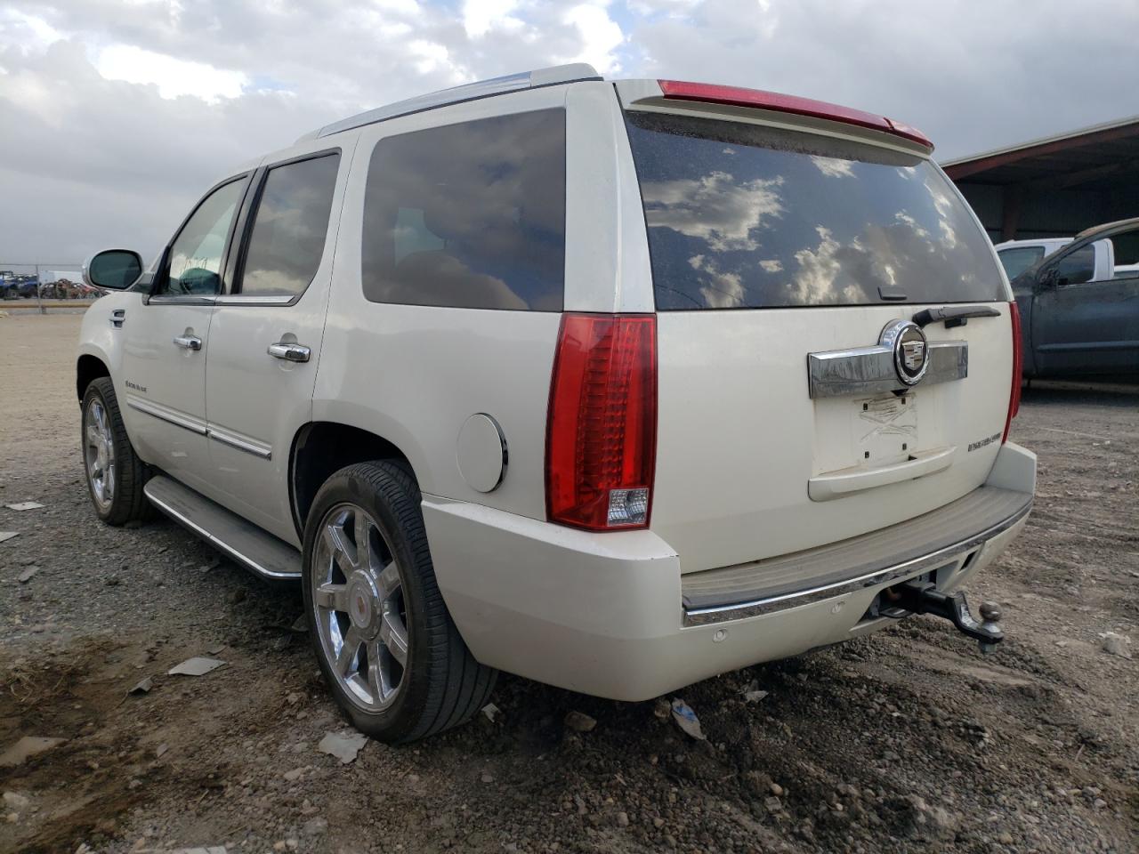 Photo 3 from auction – 2008 CADILLAC ESCALADE L with VIN 1GYEC63838R223314
