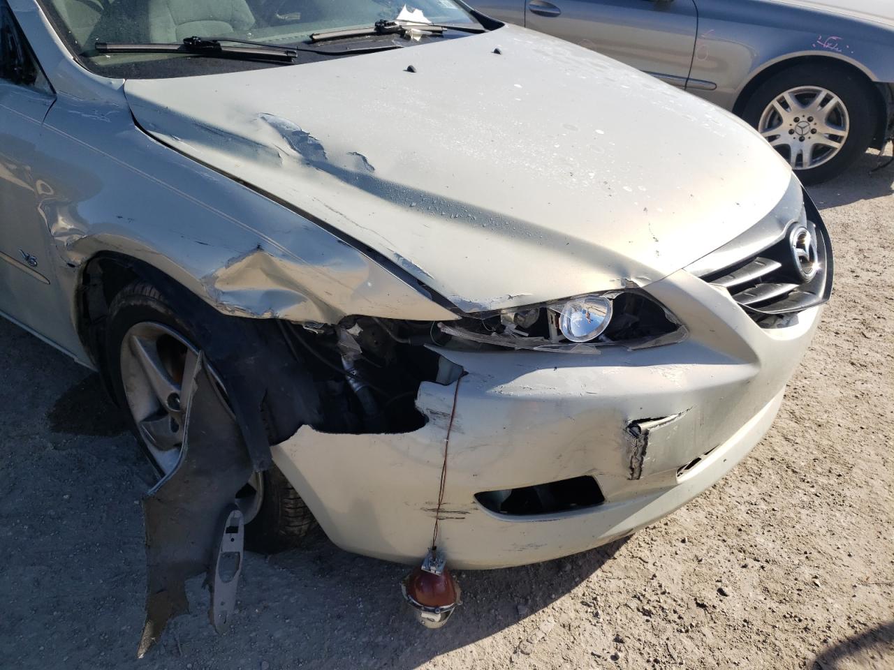 Photo 9 from auction – 2004 MAZDA 6 S with VIN 1YVFP82D045N86903