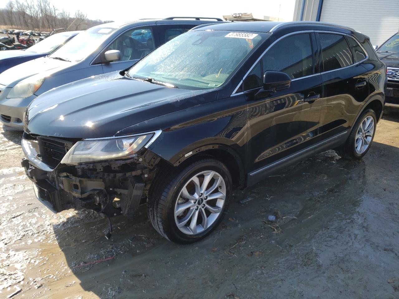 Photo 2 from auction – 2016 LINCOLN MKC SELECT with VIN 5LMCJ2C94GUJ18337