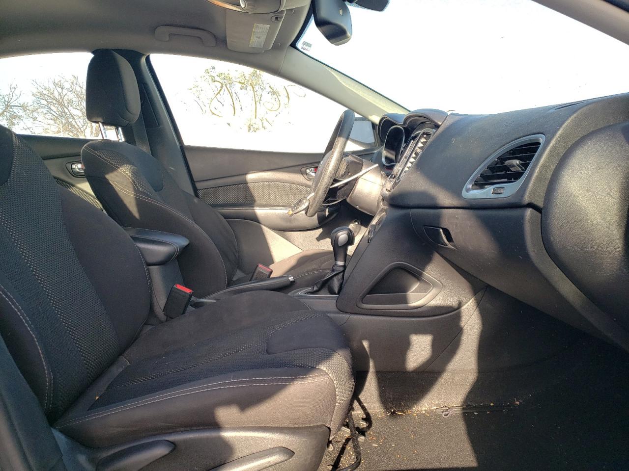 Photo 5 from auction – 2014 DODGE DART SXT with VIN 1C3CDFBB9ED719657