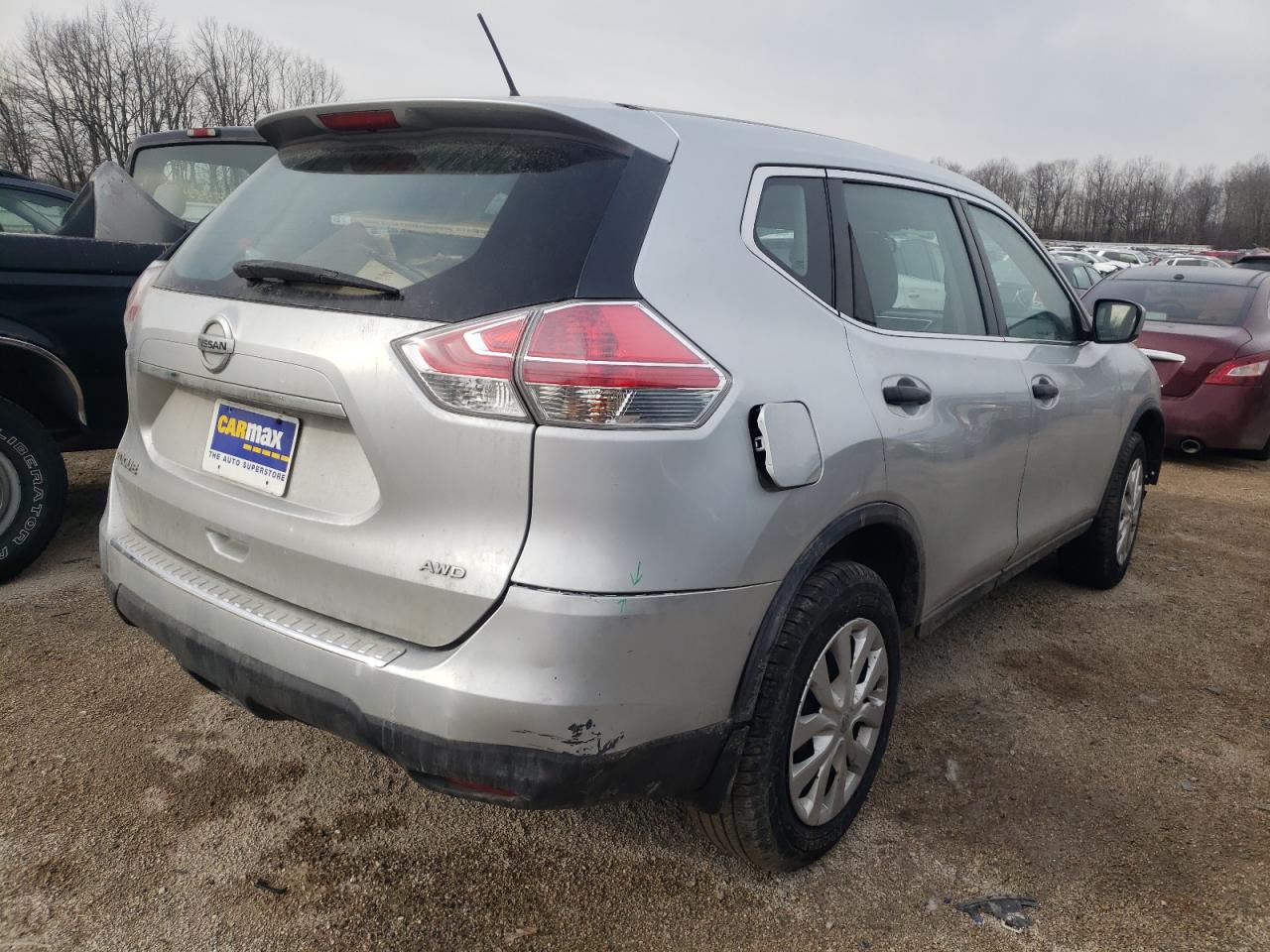 Photo 4 from auction – 2016 NISSAN ROGUE S with VIN KNMAT2MV0GP623701