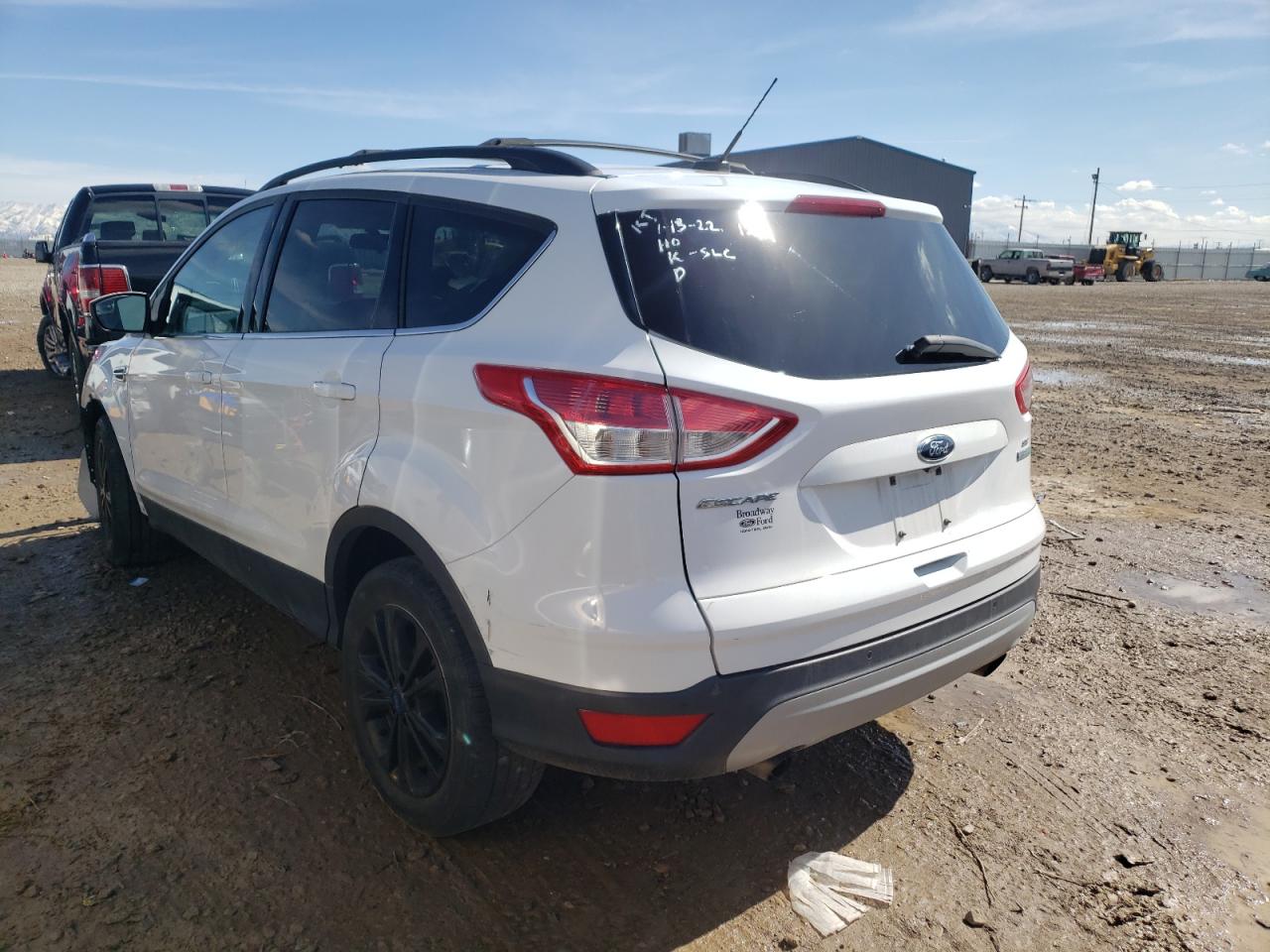 Photo 3 from auction – 2016 FORD ESCAPE SE with VIN 1FMCU0G95GUA29479