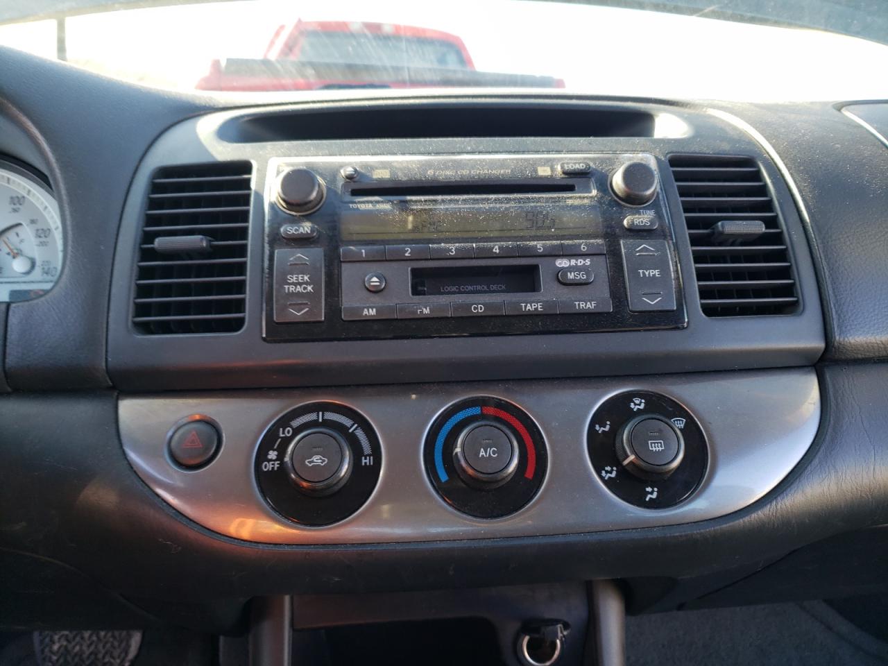 Photo 9 from auction – 2002 TOYOTA CAMRY with VIN 4T1BE32K52U628671