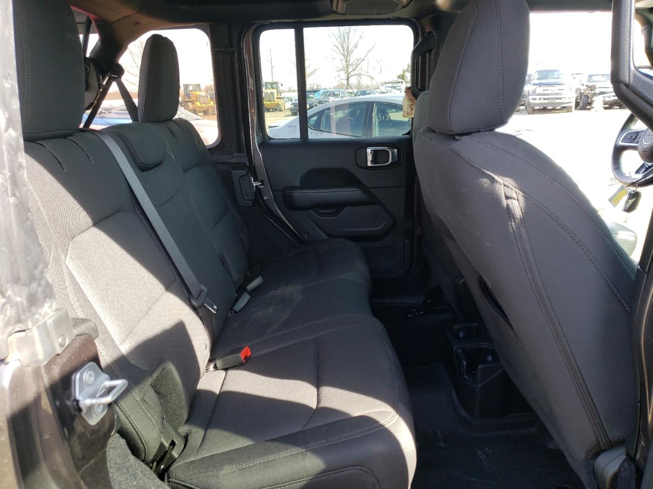 Photo 6 from auction – 2018 JEEP WRANGLER U with VIN 1C4HJXEN2JW328872