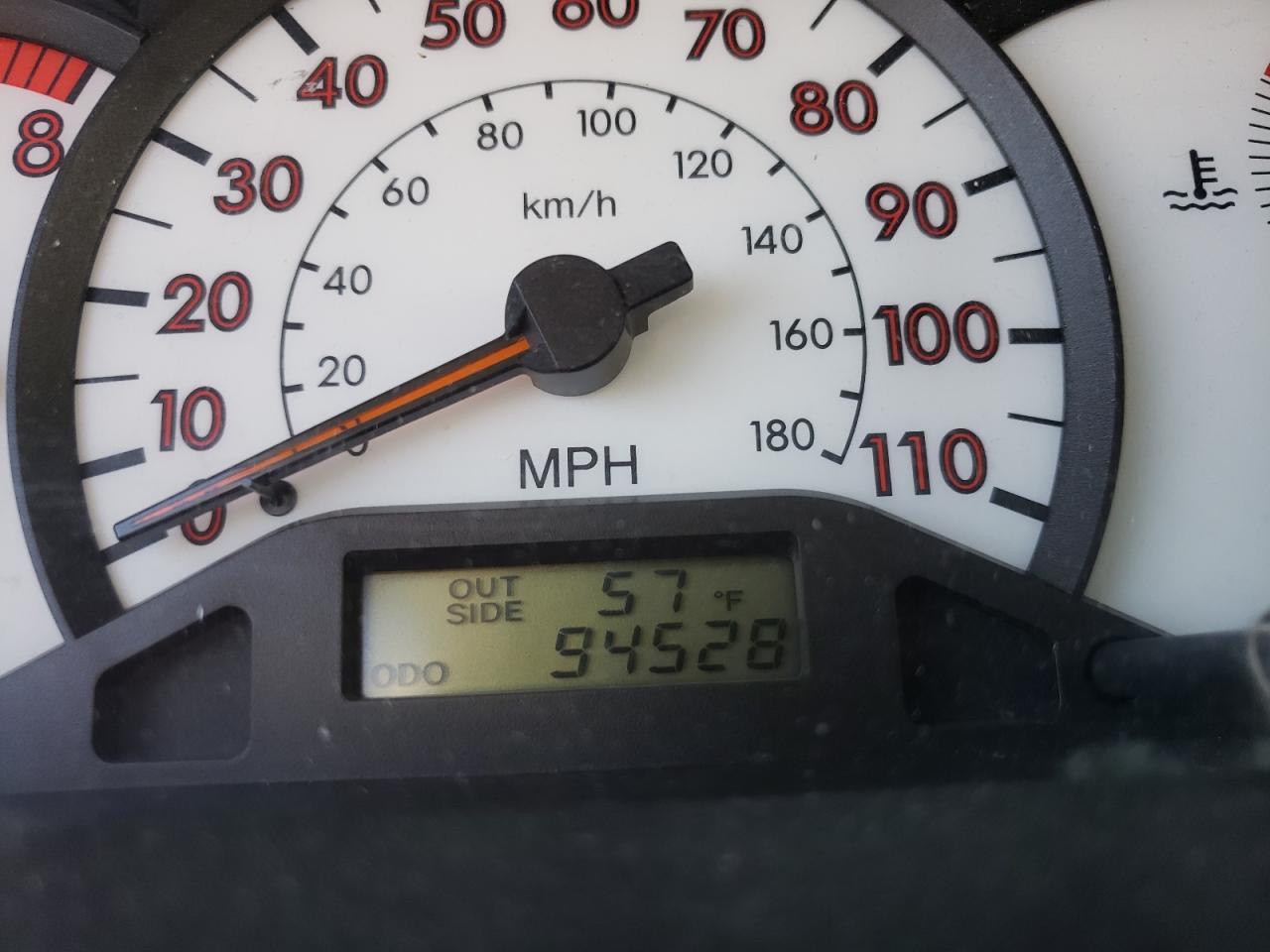 Photo 8 from auction – 2004 TOYOTA COROLLA CE with VIN 1NXBR32E94Z249531