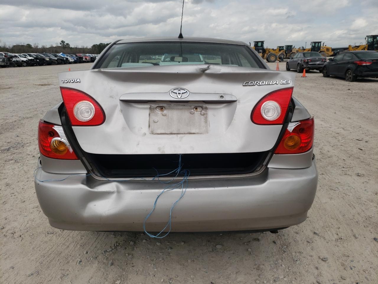 صورة رقم 9 من المزاد - 2003 TOYOTA COROLLA CE مع VIN 2T1BR32E03C165369