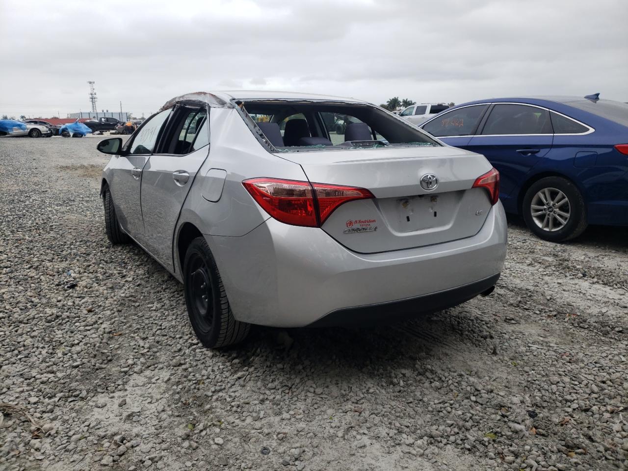 Photo 3 from auction – 2019 TOYOTA COROLLA L with VIN 2T1BURHE0KC243043