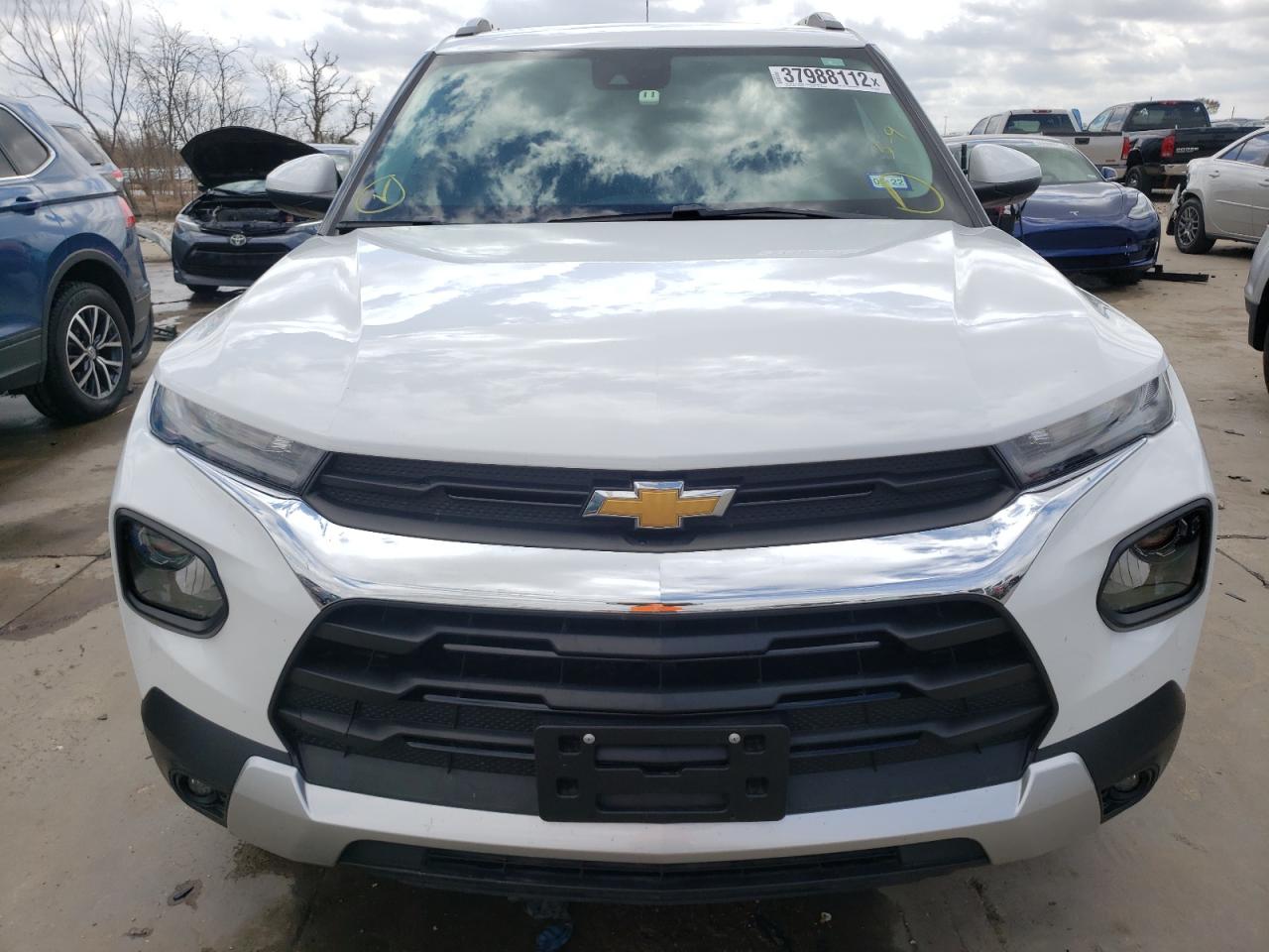 Photo 9 from auction – 2021 CHEVROLET TRAILBLAZE with VIN KL79MPSL2MB013044