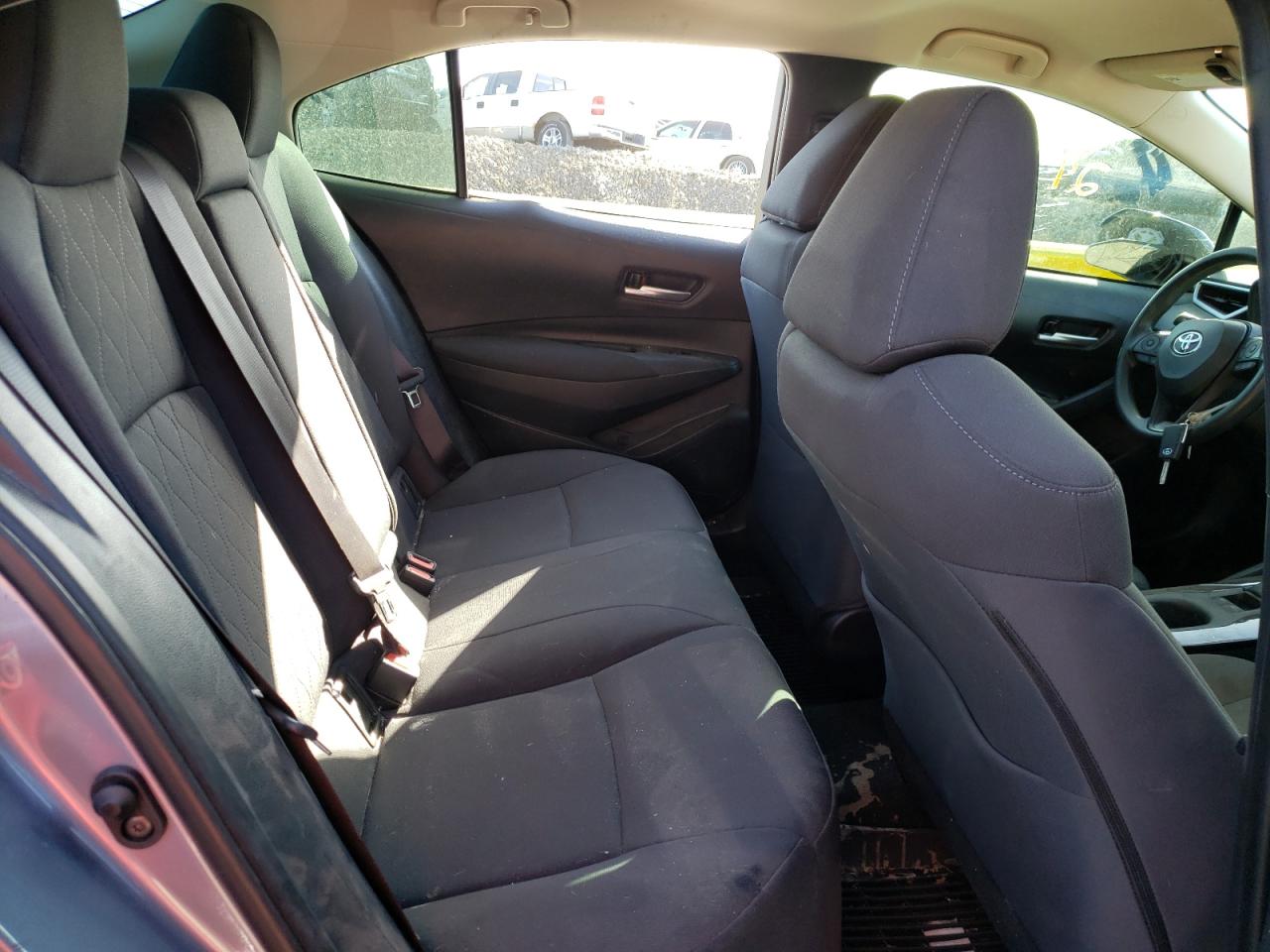 Photo 6 from auction – 2020 TOYOTA COROLLA LE with VIN 5YFEPRAE6LP130911