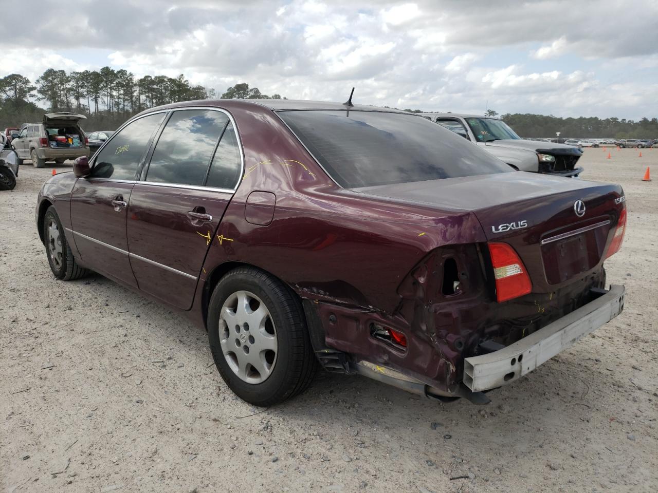 Photo 3 from auction – 2001 LEXUS LS 430 with VIN JTHBN30F010049070