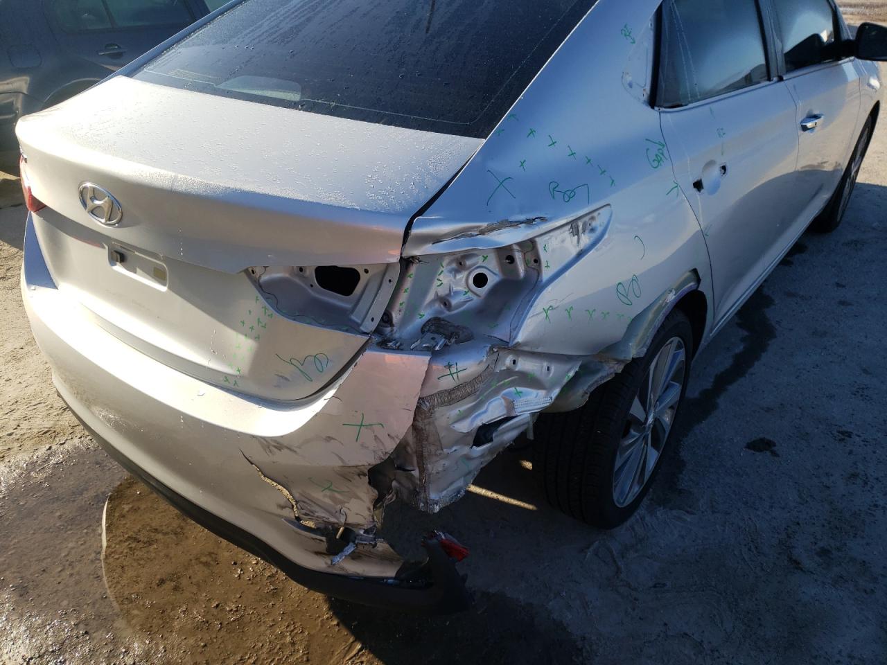Photo 9 from auction – 2018 HYUNDAI ACCENT LIM with VIN 3KPC34A3XJE020091