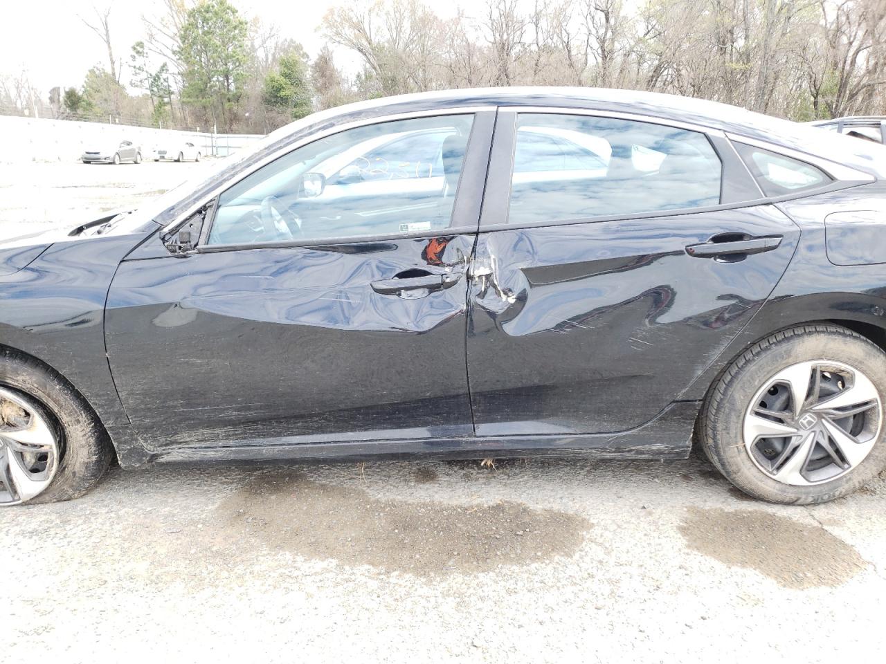 Photo 9 from auction – 2019 HONDA CIVIC LX with VIN 19XFC2F60KE041053