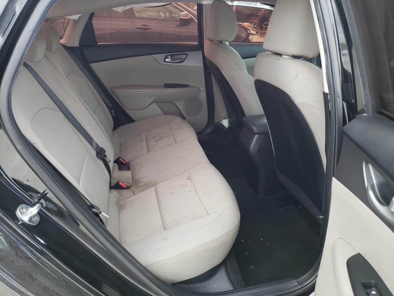Photo 6 from auction – 2019 KIA FORTE with VIN 3KPF24AD3KE032691