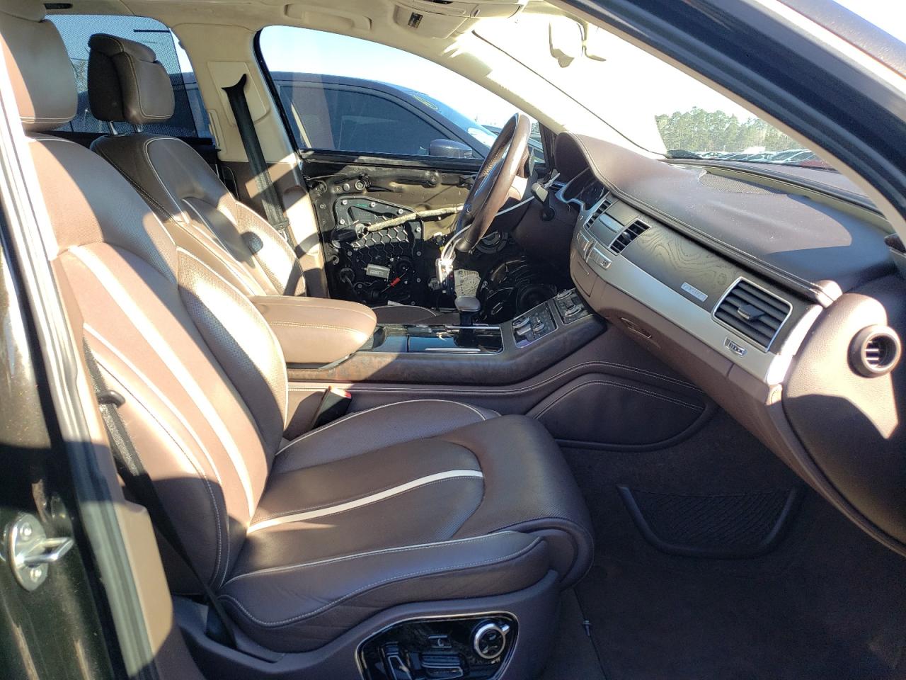 Photo 5 from auction – 2013 AUDI A8 L QUATT with VIN WAUR2AFD3DN026907