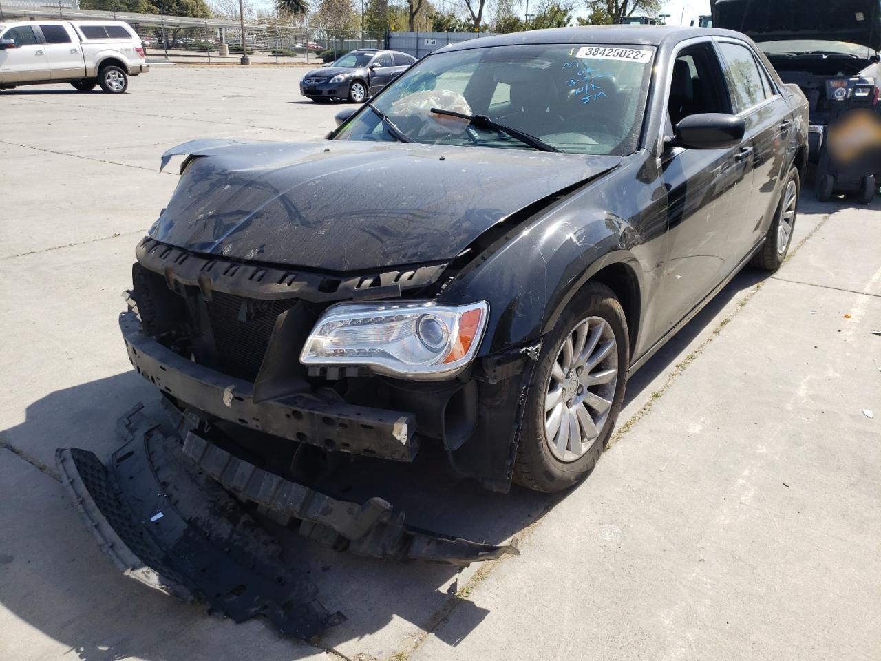 Photo 2 from auction – 2013 CHRYSLER 300 with VIN 2C3CCAAG3DH551177