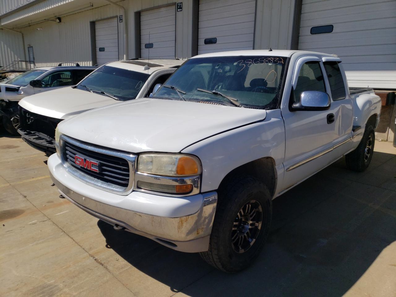 Zdjęcie 2 z aukcji – 2001 GMC NEW SIERRA z VIN 2GTEK19TX11178037