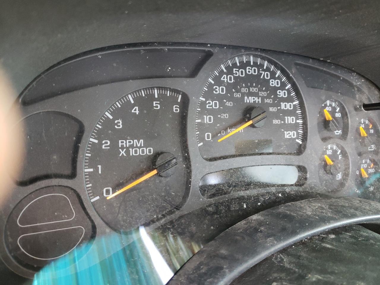 Photo 8 from auction – 2003 CHEVROLET SILVERADO with VIN 1GCEK19T83Z141305