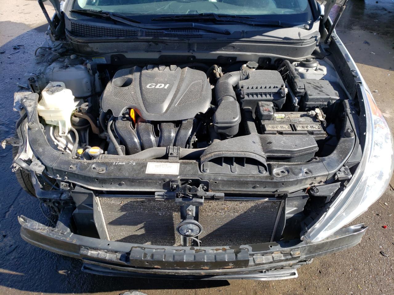 Photo 7 from auction – 2011 HYUNDAI SONATA SE with VIN 5NPEC4AC8BH062104