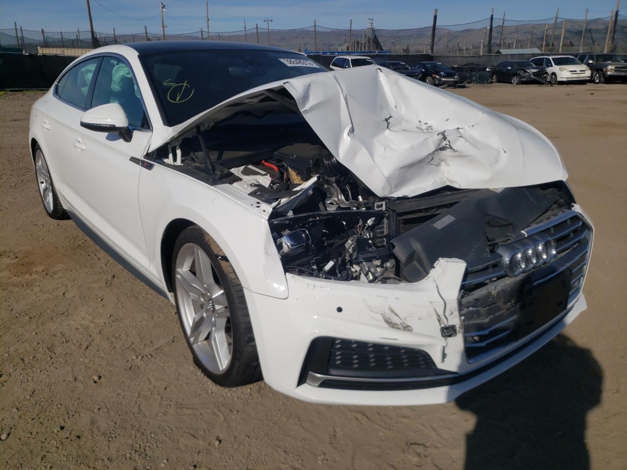 AUDI A5 PREMIUM 2018 z numerem VIN WAUENCF59JA069452 - Zdjęcie z aukcji