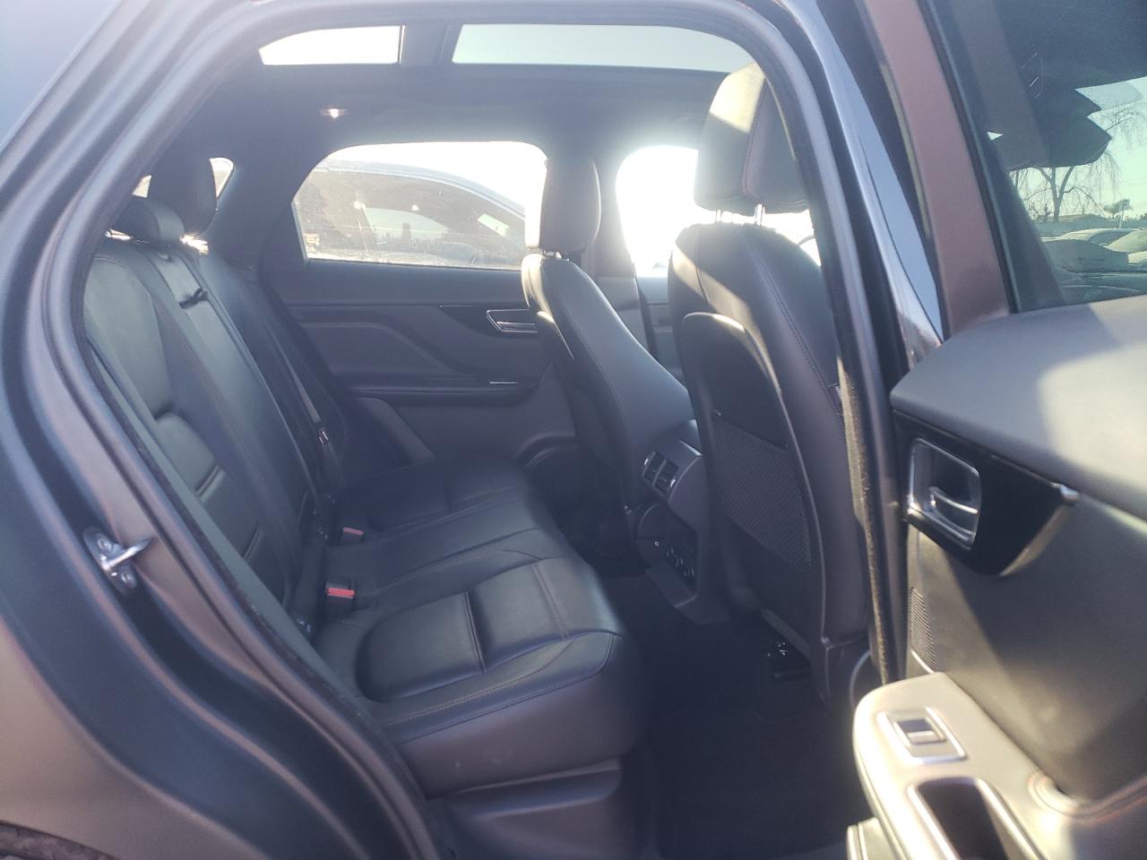 Zdjęcie 6 z aukcji – 2017 JAGUAR F-PACE PRE z VIN SADCK2BVXHA062236
