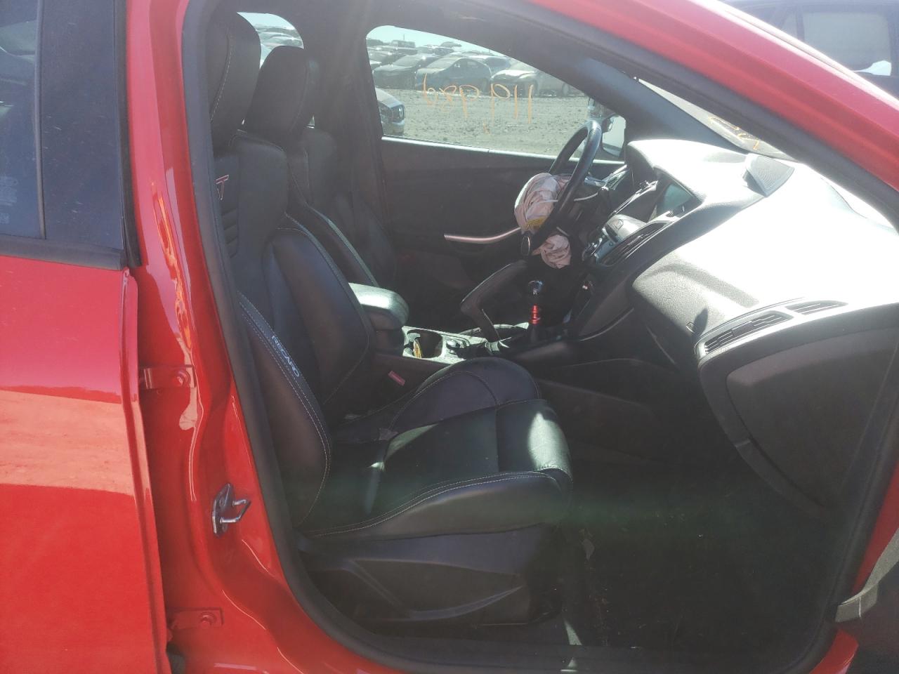 Photo 5 from auction – 2013 FORD FOCUS ST with VIN 1FADP3L92DL249659