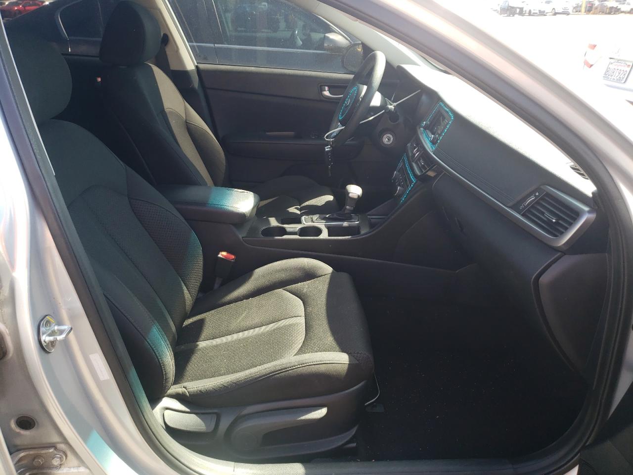 Photo 5 from auction – 2016 KIA OPTIMA LX with VIN 5XXGT4L33GG035823