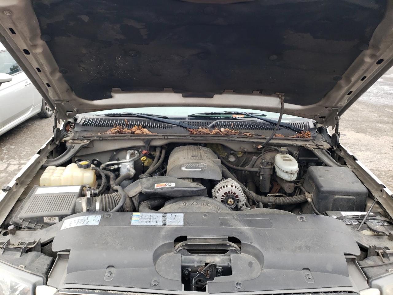Photo 7 from auction – 2004 CHEVROLET SILVERADO with VIN 2GCEK19T641216996