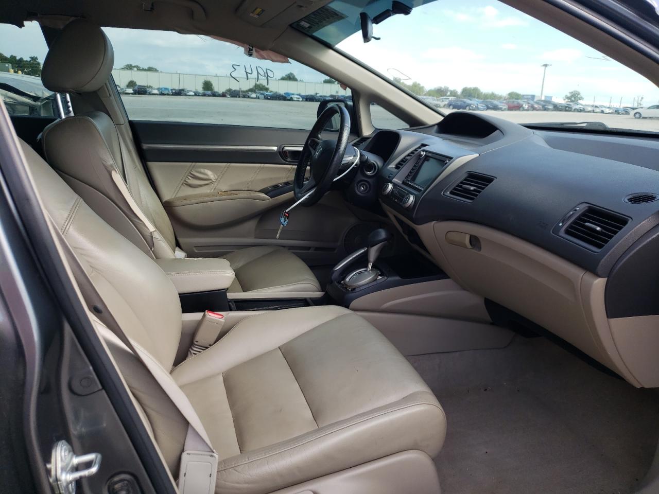 Photo 5 from auction – 2011 HONDA CIVIC HYBR with VIN JHMFA3F20BS000300