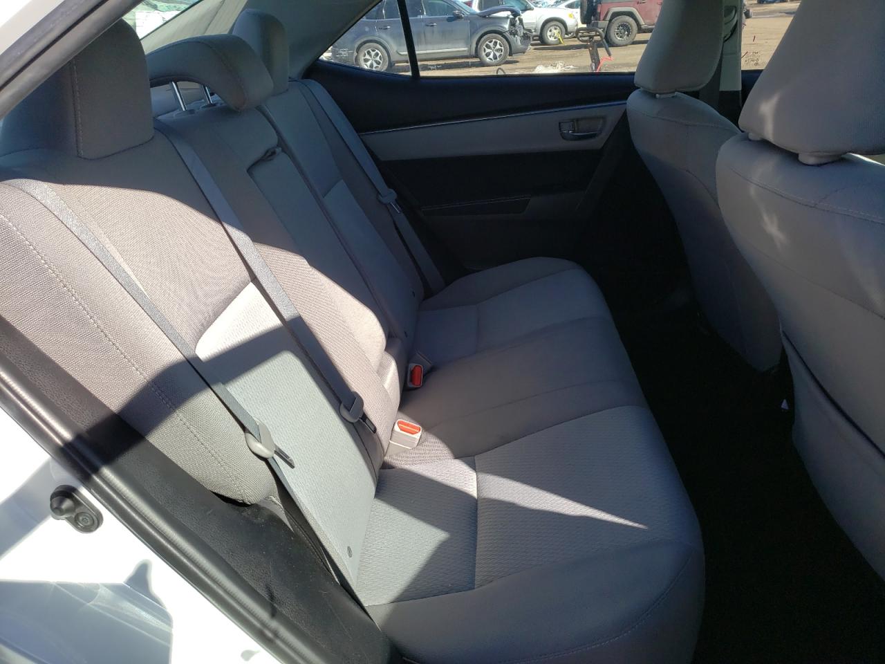 Photo 6 from auction – 2016 TOYOTA COROLLA L with VIN 5YFBURHEXGP472532