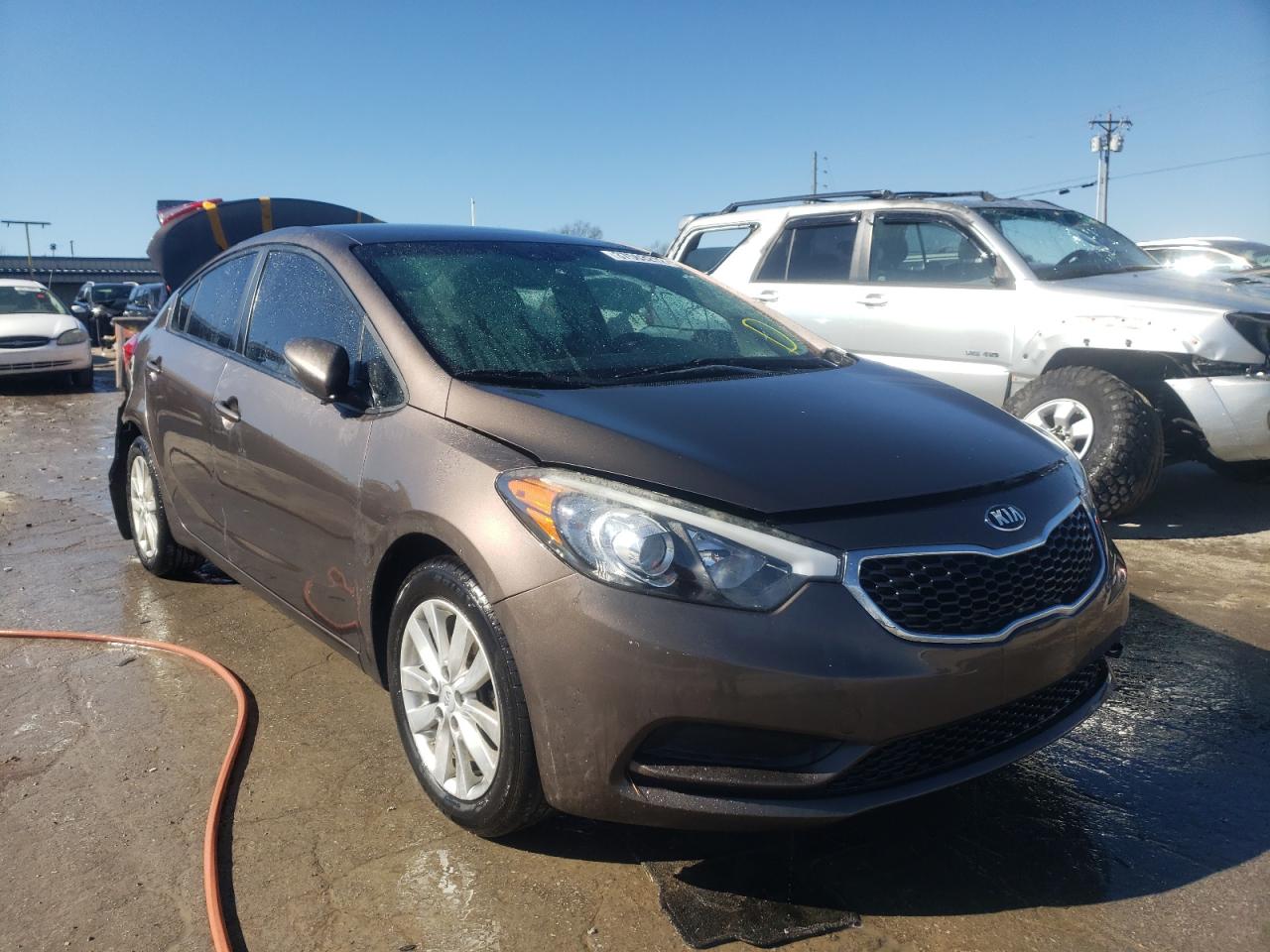 KIA FORTE LX 2014 with VIN KNAFX4A61E5226281 - Photo from auction