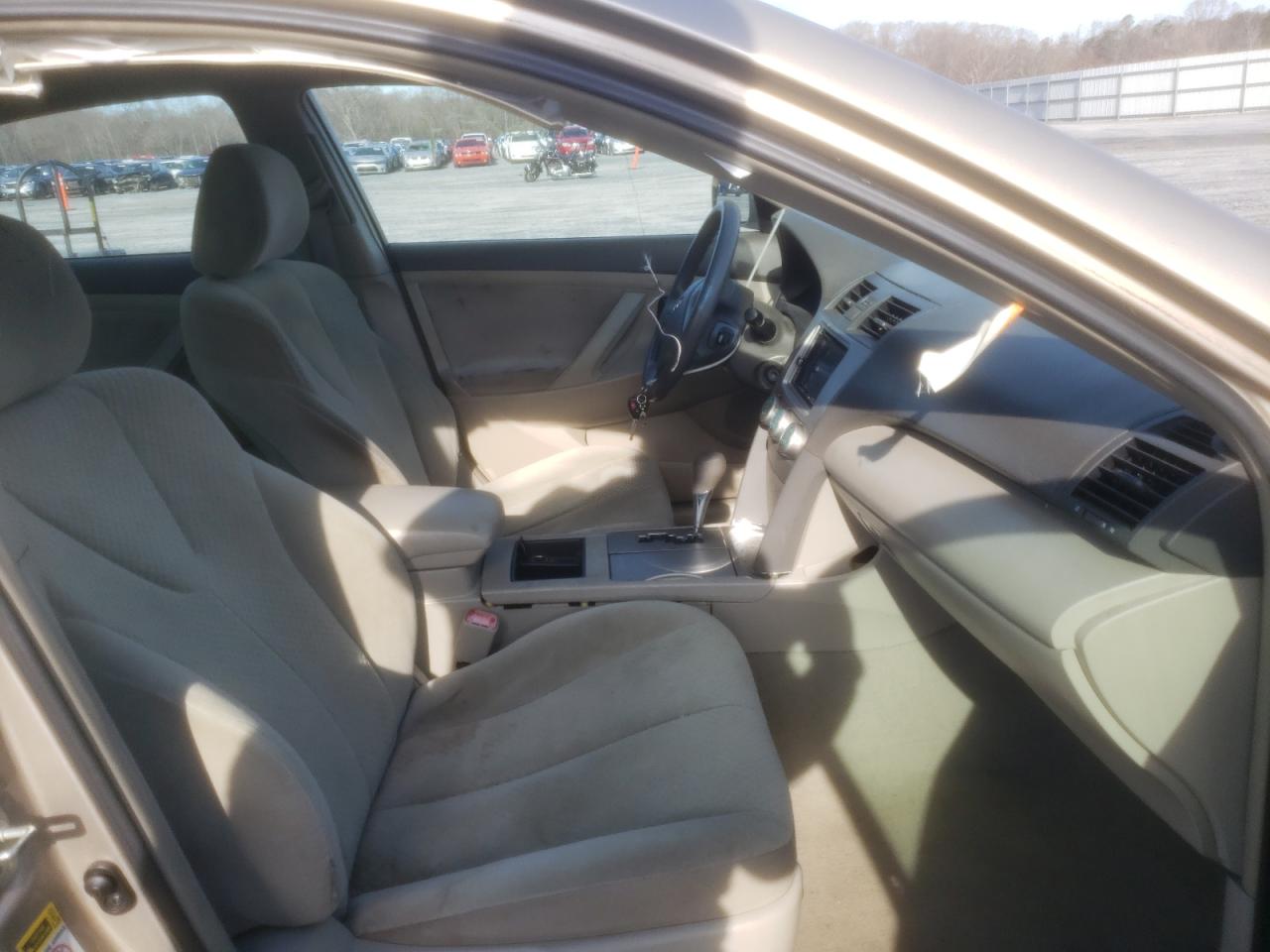 Photo 5 from auction – 2009 TOYOTA CAMRY BASE with VIN 4T1BE46K39U806247