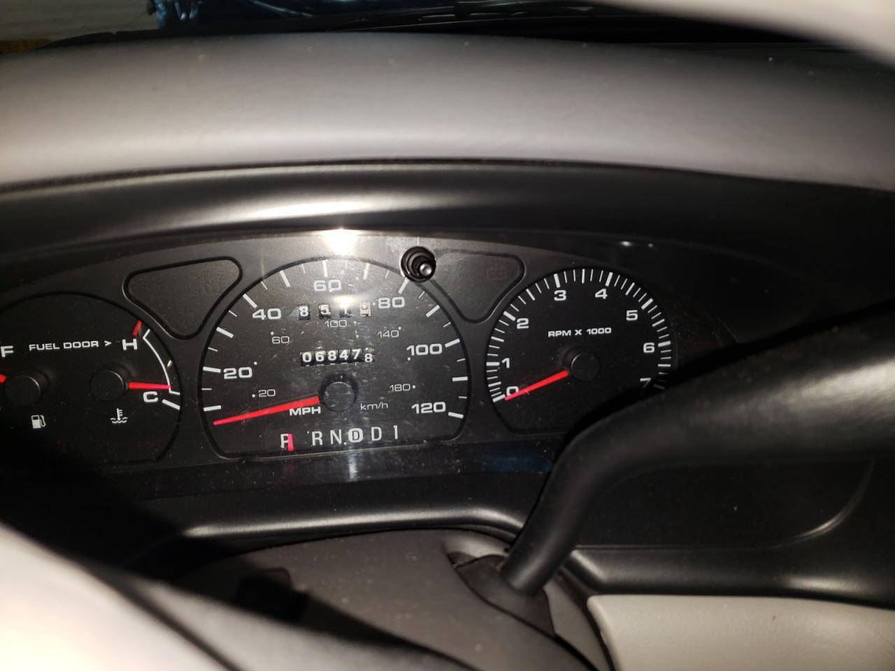 Photo 8 from auction – 2002 MERCURY SABLE GS with VIN 1MEFM50U32G655910