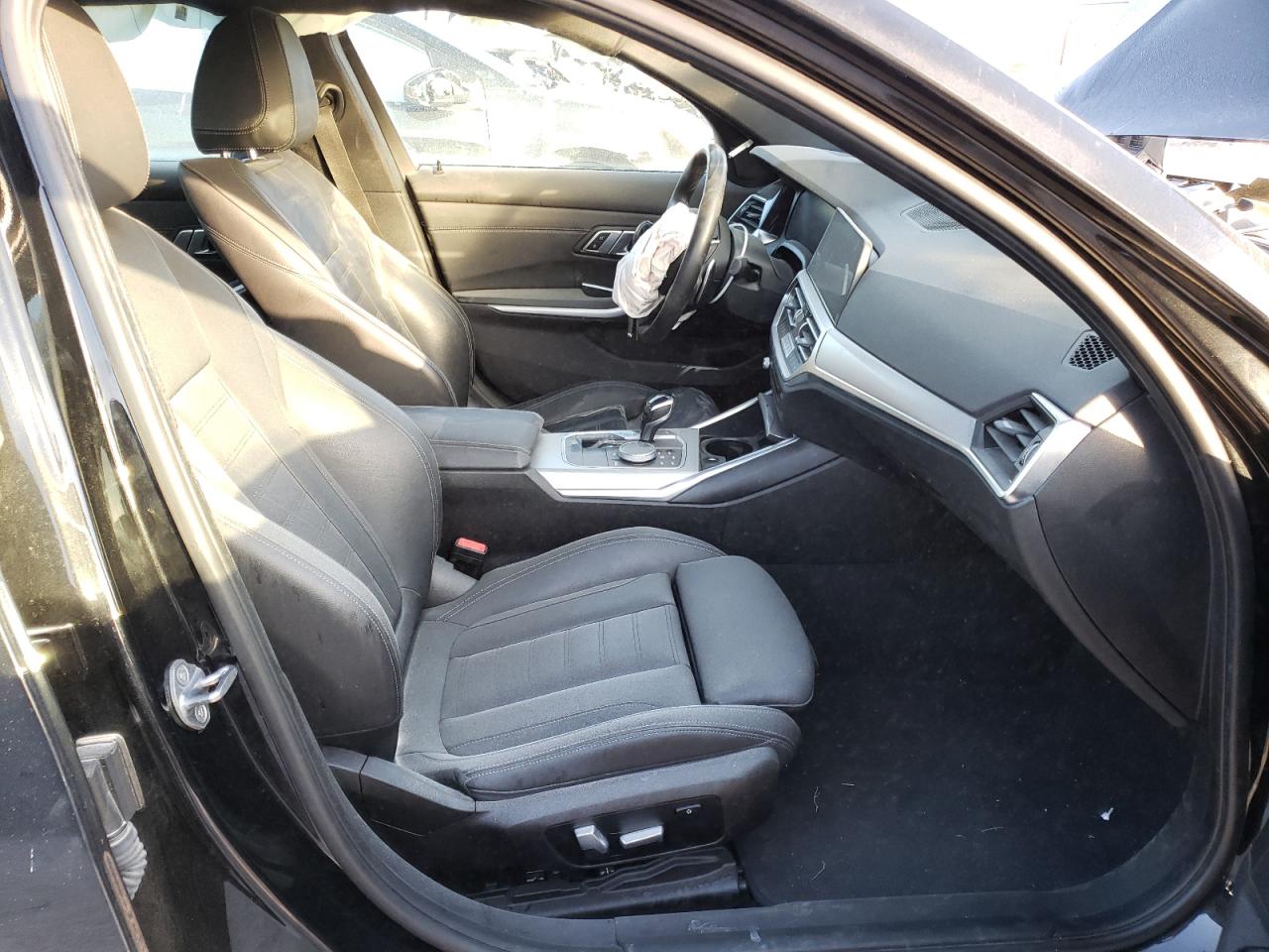 Zdjęcie 5 z aukcji – 2019 BMW 330I z VIN 3MW5R1J52K8A04147
