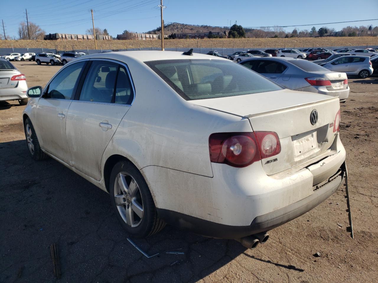 Photo 3 from auction – 2008 VOLKSWAGEN JETTA SE with VIN 3VWRZ71K98M079261