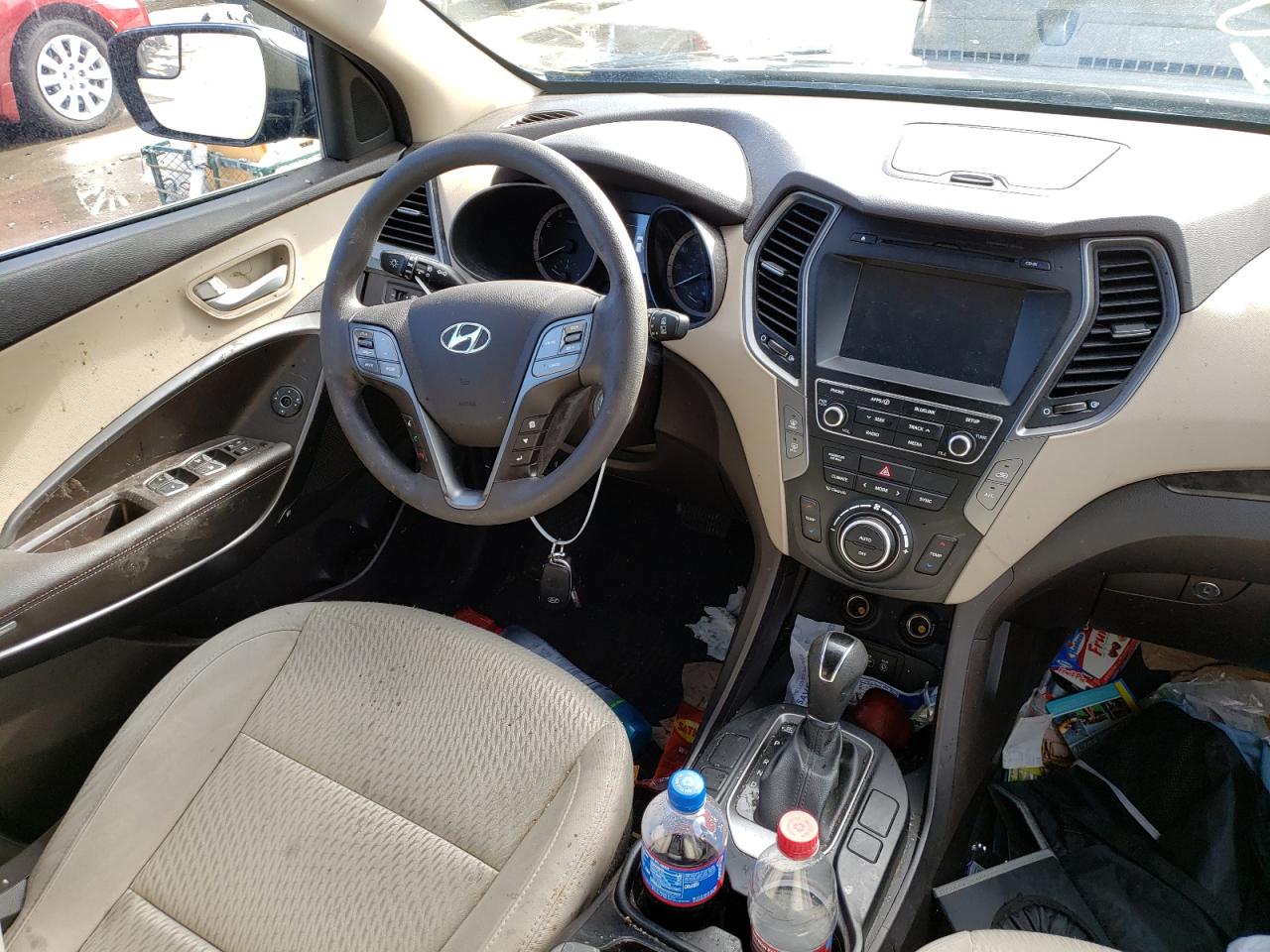Photo 9 from auction – 2017 HYUNDAI SANTA FE S with VIN 5NMZU3LB5HH005121