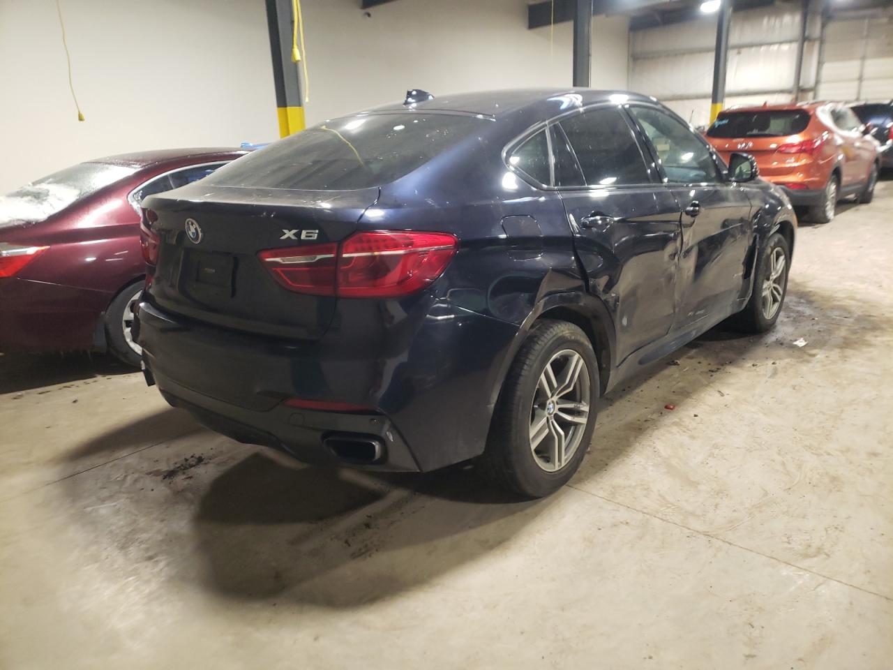 Photo 4 from auction – 2016 BMW X6 XDRIVE5 with VIN 5UXKU6C51G0R34085