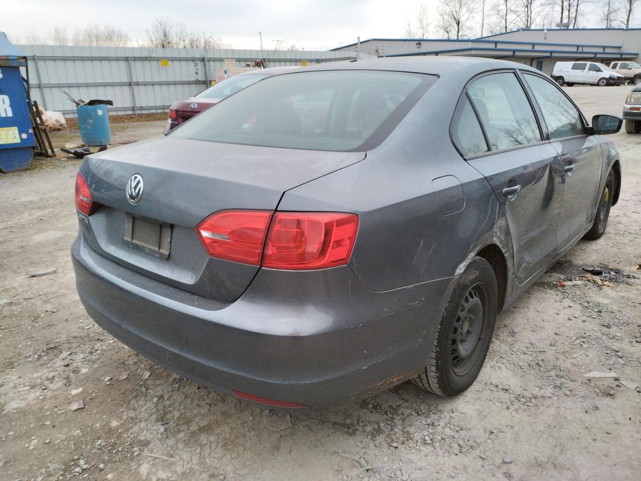 Photo 4 from auction – 2011 VOLKSWAGEN JETTA BASE with VIN 3VW2K7AJ2BM058515