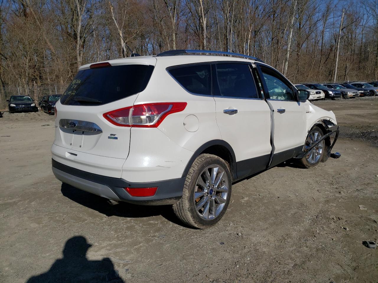 Photo 4 from auction – 2014 FORD ESCAPE SE with VIN 1FMCU9G99EUC56353