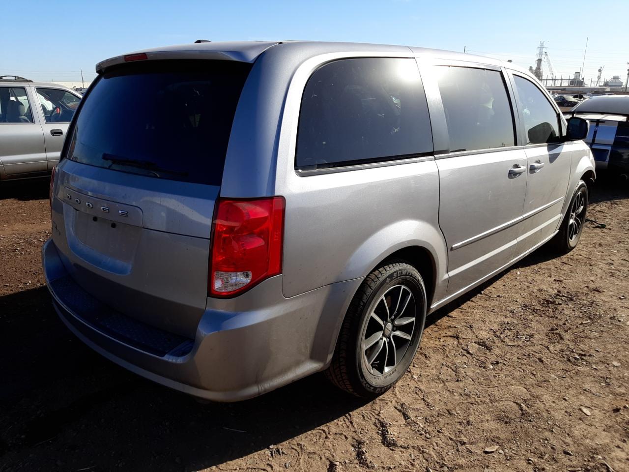 Photo 4 from auction – 2017 DODGE GRAND CARA with VIN 2C4RDGBG0HR550248