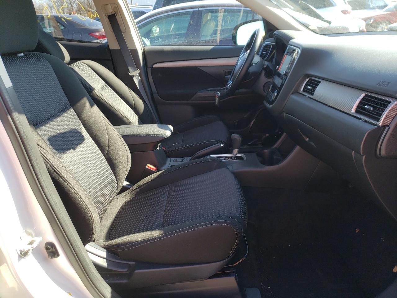 Photo 5 from auction – 2016 MITSUBISHI OUTLANDER with VIN JA4AZ3A34GZ017758