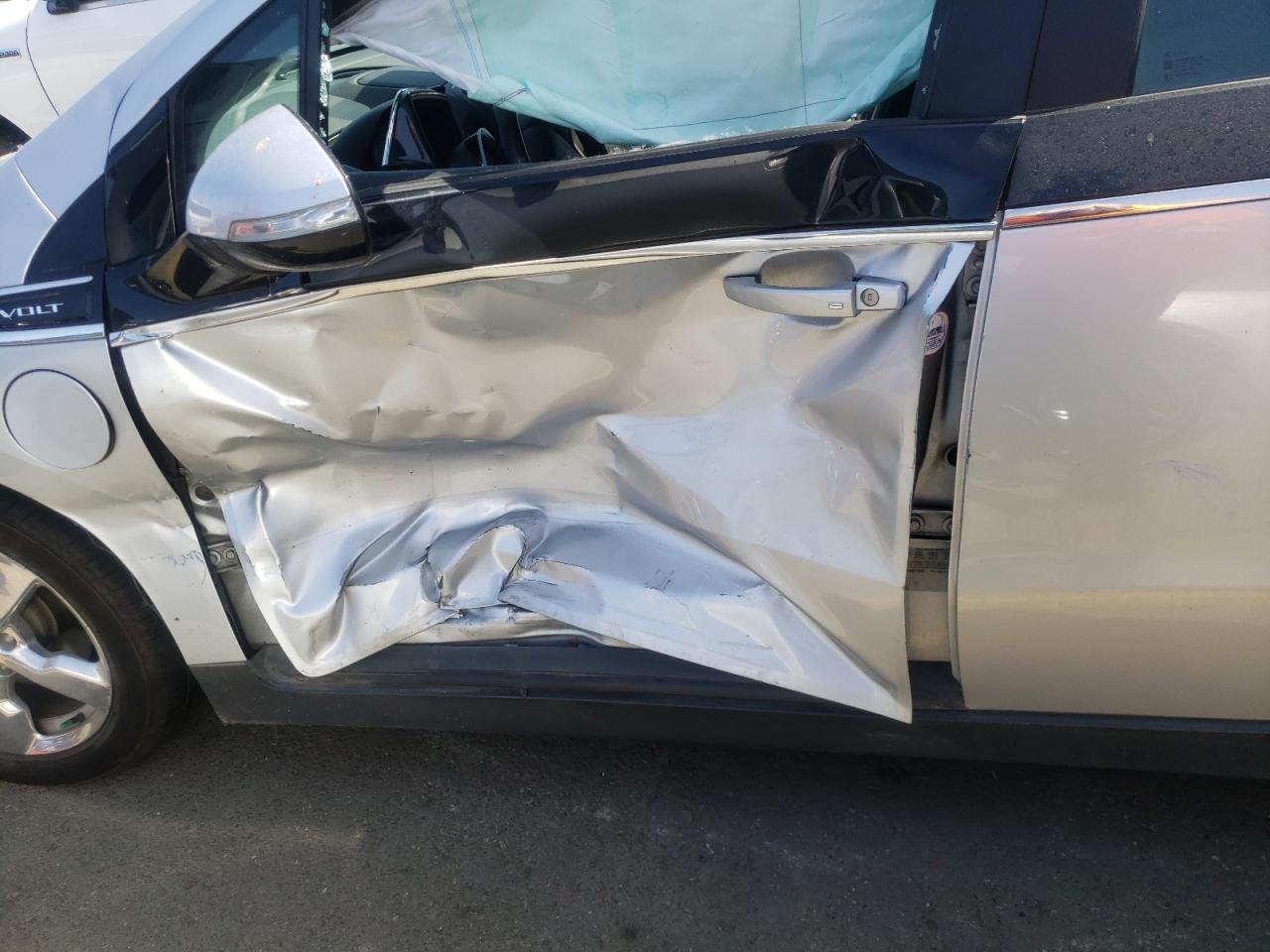 Photo 9 from auction – 2012 CHEVROLET VOLT with VIN 1G1RD6E46CU105836