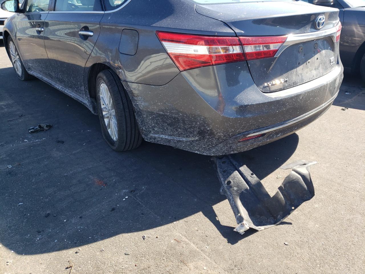 Photo 9 from auction – 2013 TOYOTA AVALON HYB with VIN 4T1BD1EB8DU002070