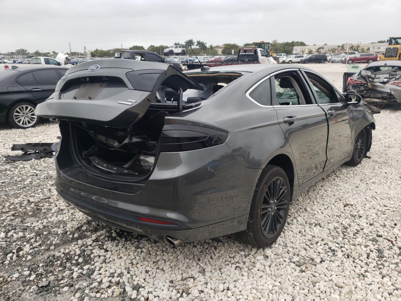 Photo 4 from auction – 2015 FORD FUSION SE with VIN 1FA6P0HD5F5105647