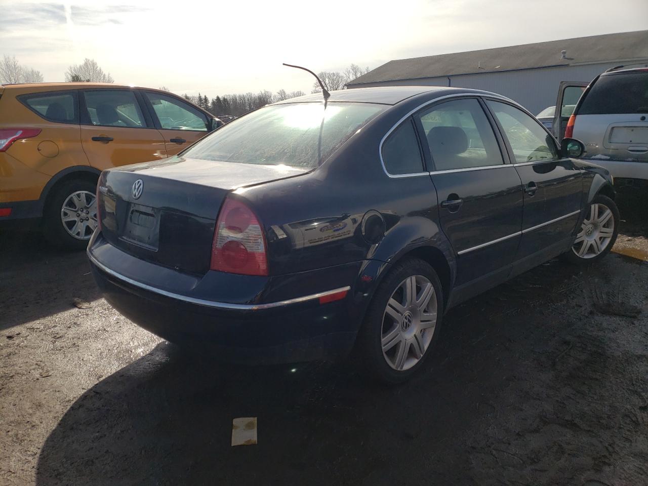 Photo 4 from auction – 2005 VOLKSWAGEN PASSAT GLS with VIN WVWAD63B15E053969
